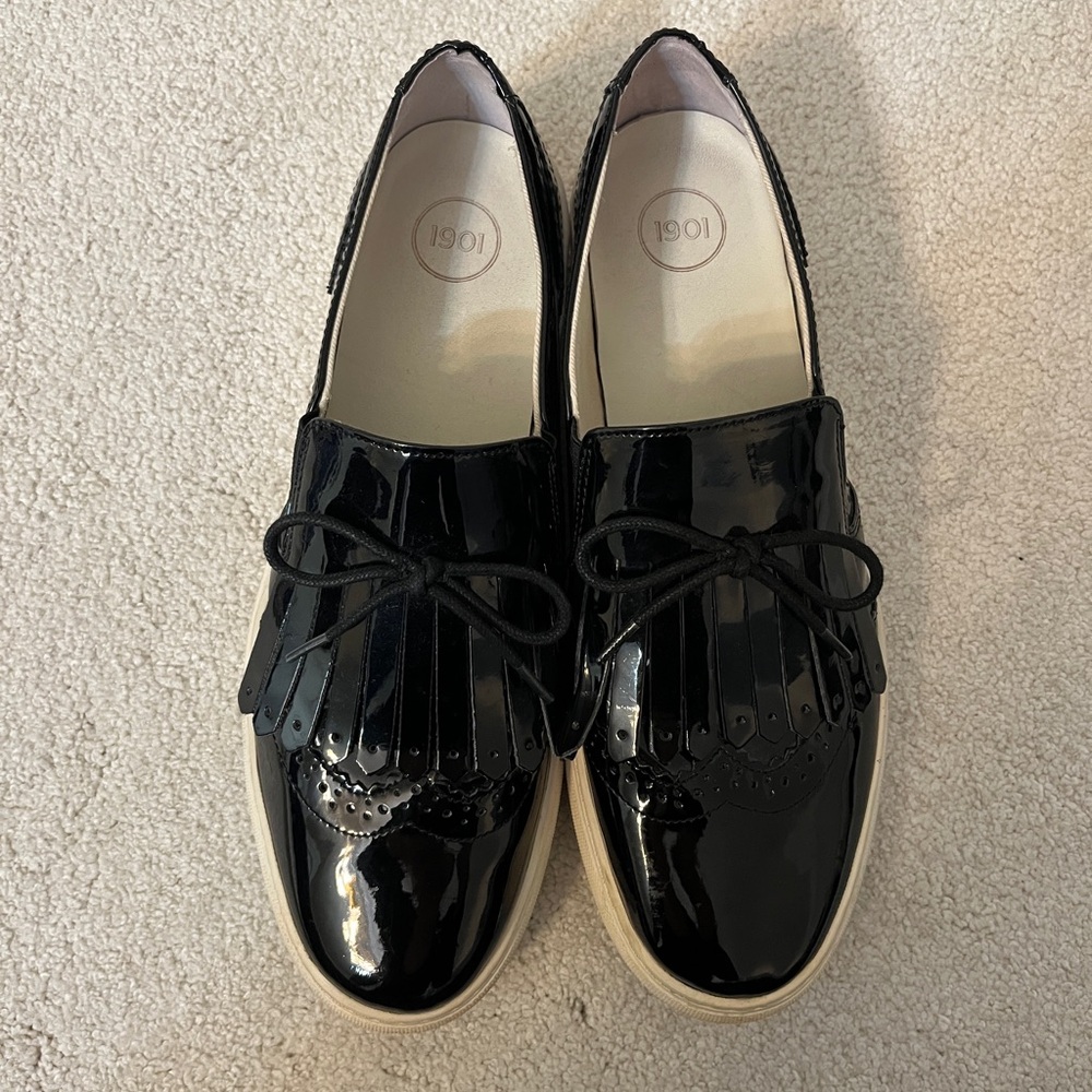 1901 Black Women's Loafers